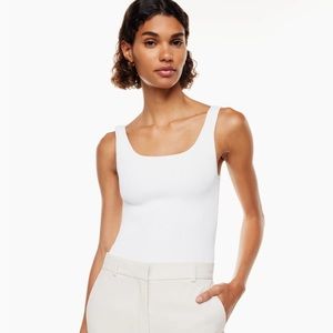 Aritzia Babaton Sculpt Knit Squareneck Tank in white size small